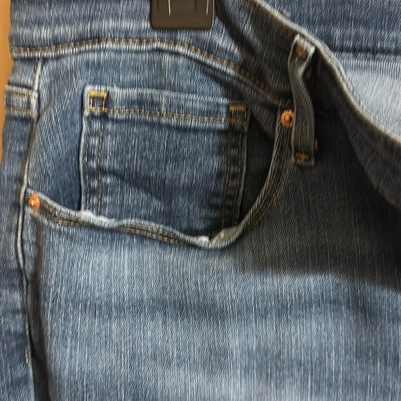 Levi’s Signature Mid-Rise Bootcut Jeans - Picture 3 of 6